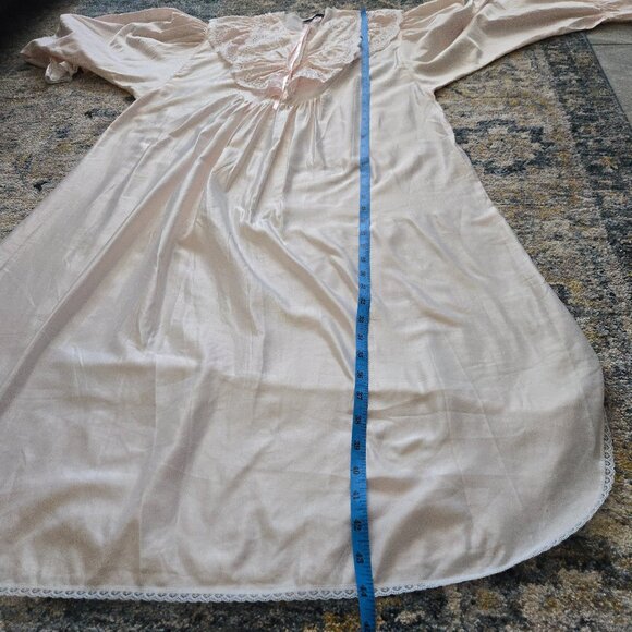 Lily of France 80's Romantic Sleepwear - Picture 7 of 10